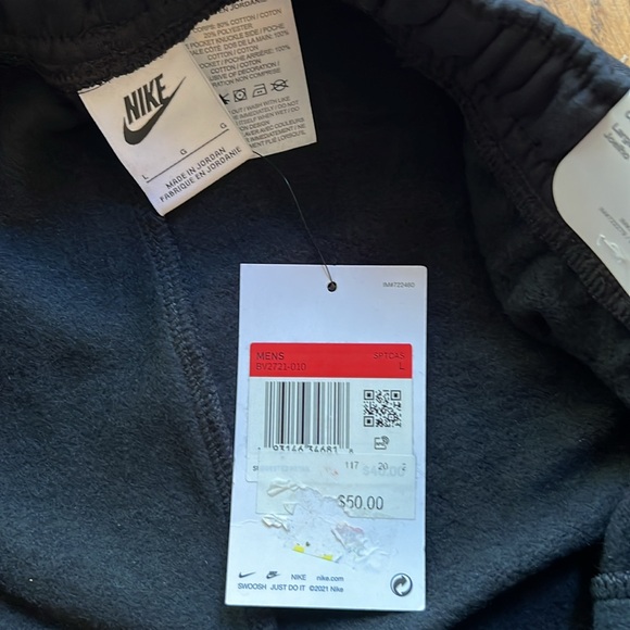 NWT Black NIKE Knee Length Sweatpants Cotton Shorts Size L and XL - Picture 3 of 3